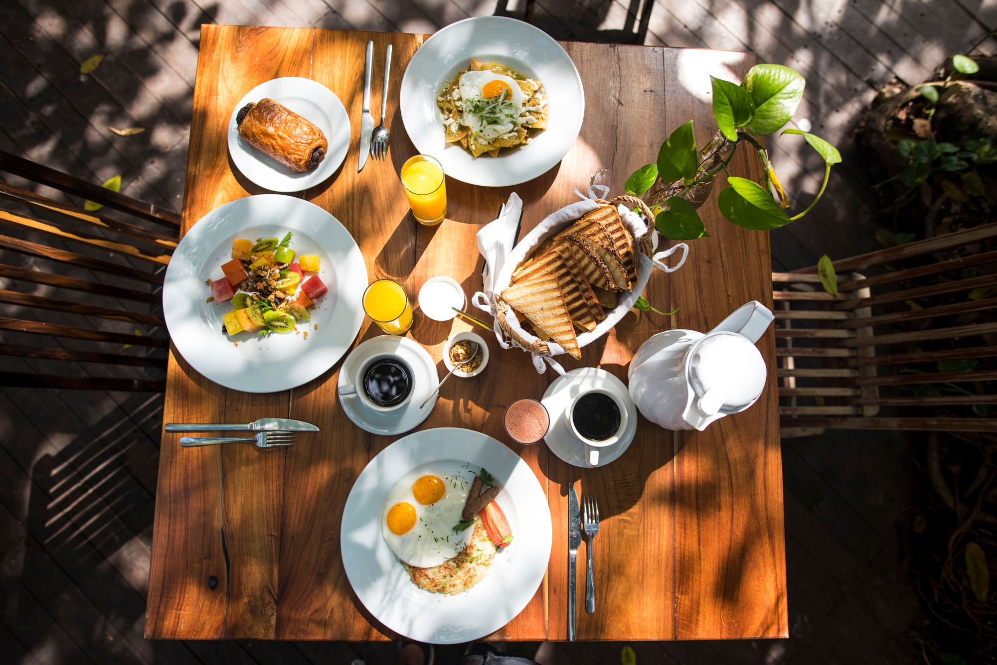 Restaurant for breakfast